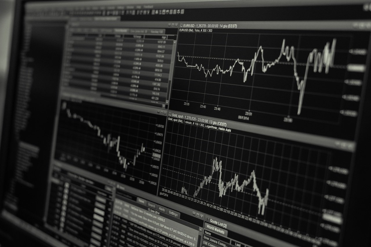 Navigating the Gig Economy: Freelancing Tips for Financial Success